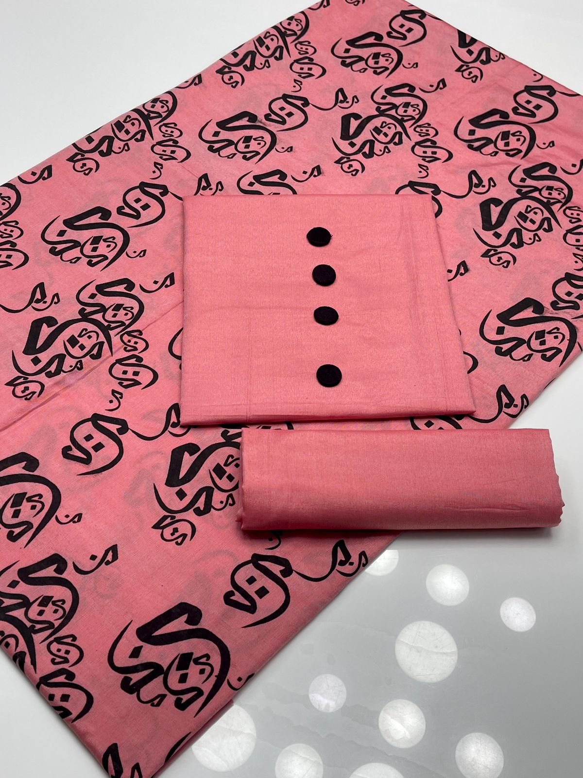 Khaddi Lawn,Shirt & Trouser, printed calligraphy dupatta.