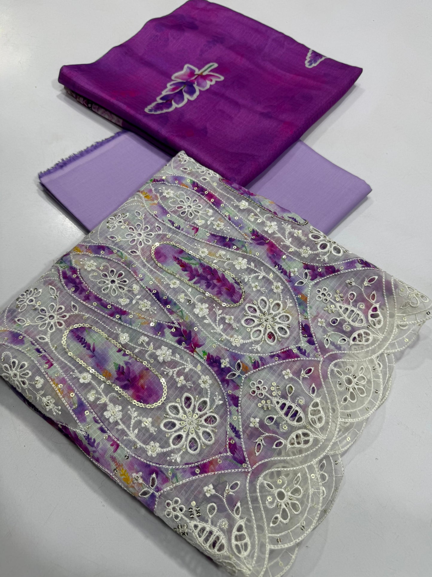 RIWAYAT, 3 PC PRINT LAWN EMBROIDERED CHIKENCARI