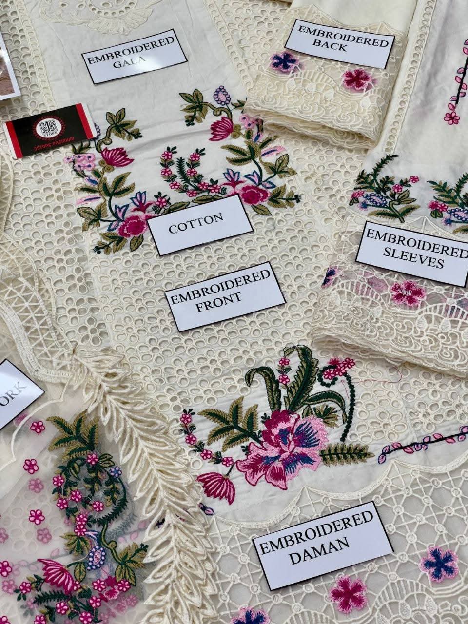 QALAMKAR (SELIN)
LUXURY LAWN CHICKEN KARI COLLECTION