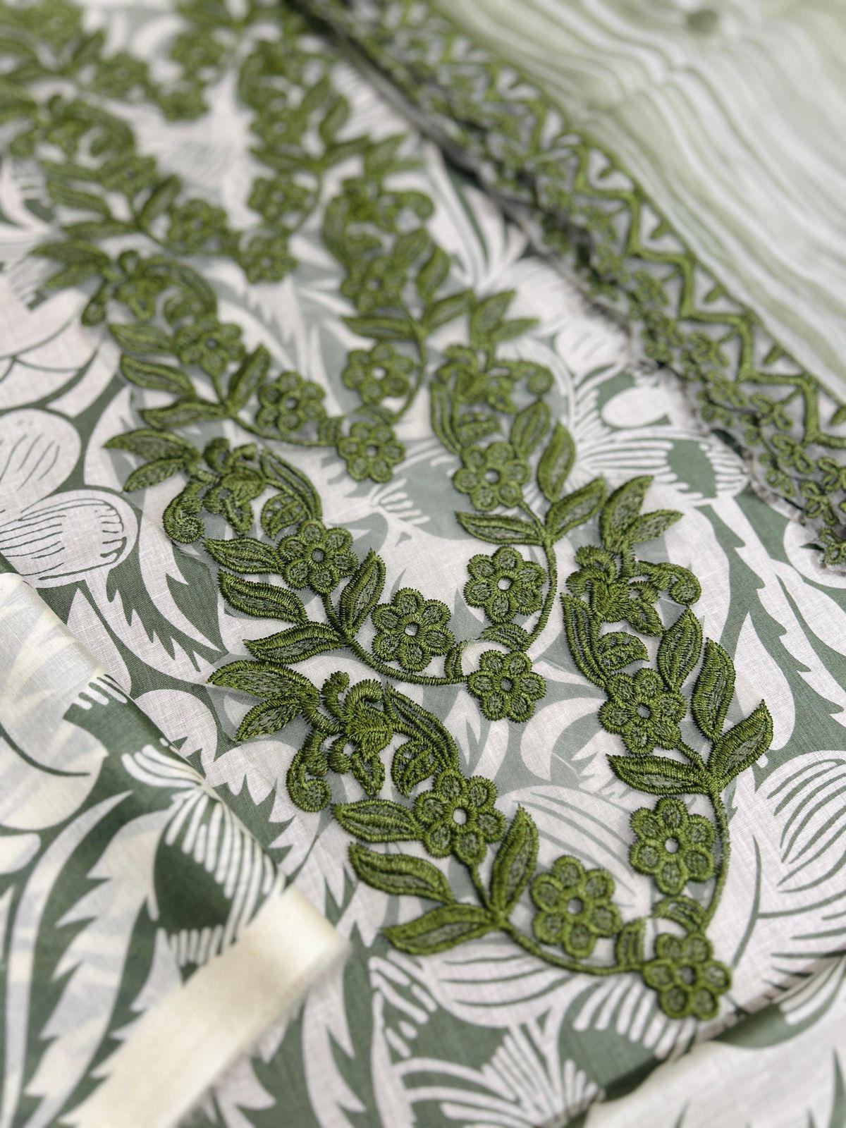 Aneela’s,Fabric Details : Lawn & Chiffon