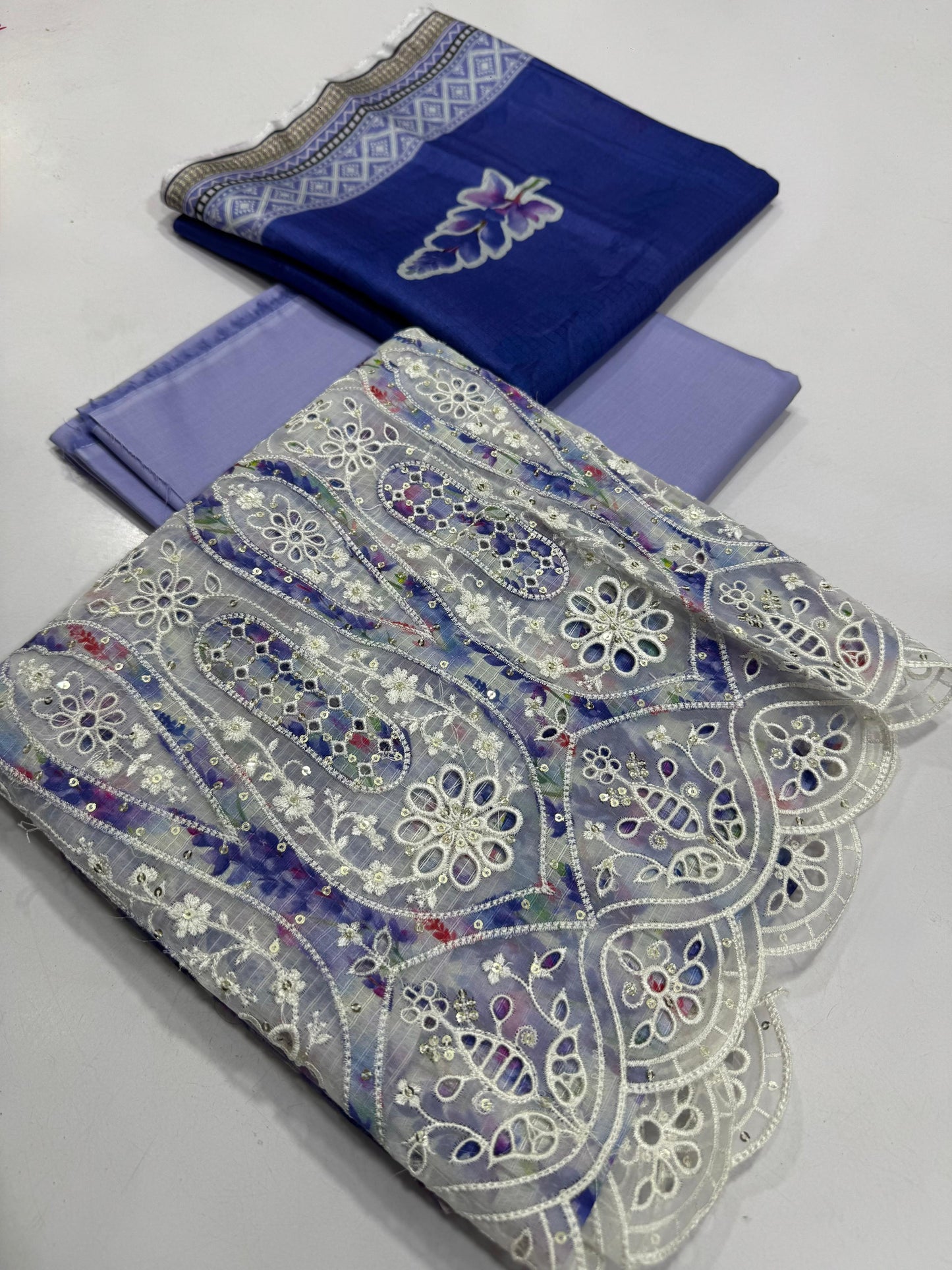 RIWAYAT, 3 PC PRINT LAWN EMBROIDERED CHIKENCARI
