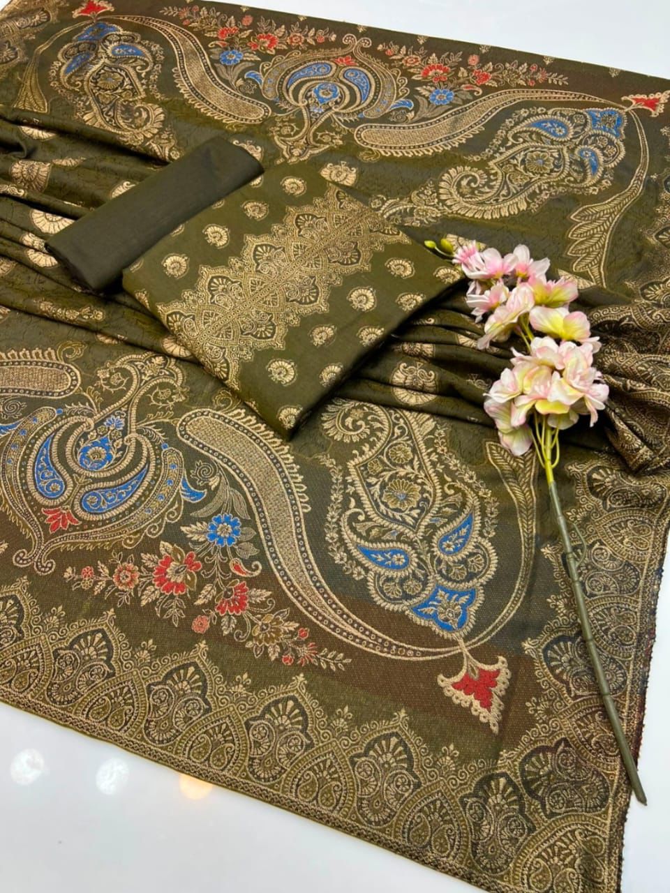 KHAADI LAWN JACQUARD BAROSHA