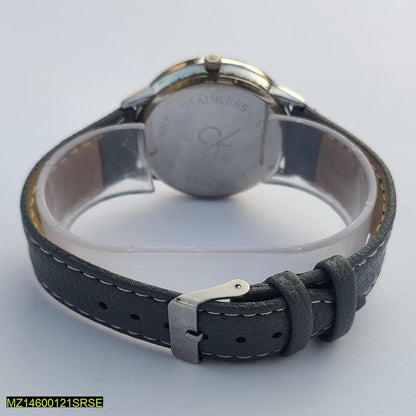 Men's wrist watch.