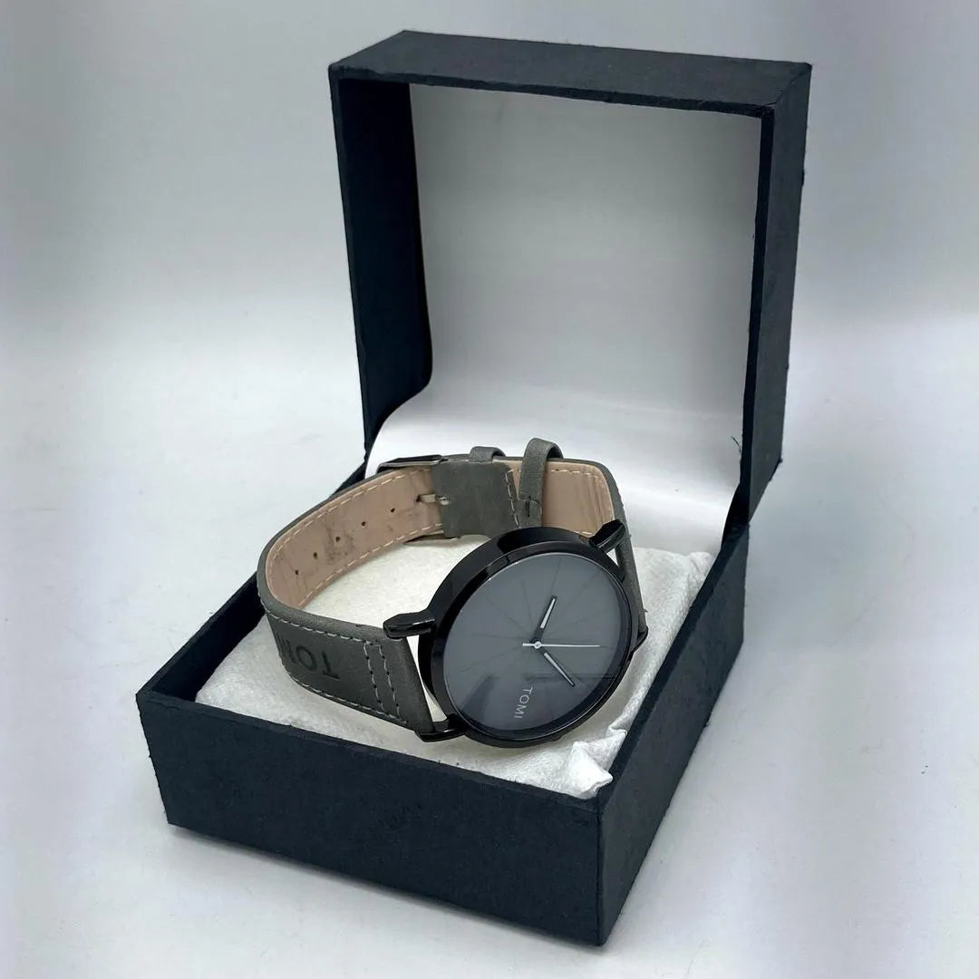UNISEX MOVEMENT: QUARTZ TOMI MINIMALIST ANALOGUE WATCH