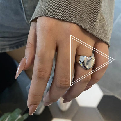 2pcs/set Women Rings Exaggerated Lines Rings for Women Fashion Simple Distorted Geometric Party Statement Designer Jewelry