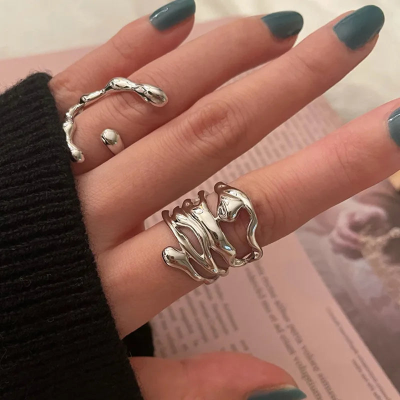 2pcs/set Women Rings Exaggerated Lines Rings for Women Fashion Simple Distorted Geometric Party Statement Designer Jewelry