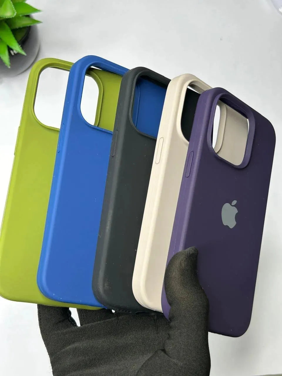 iPhone 14 Pro Official Case - Silicone Mobile Cover