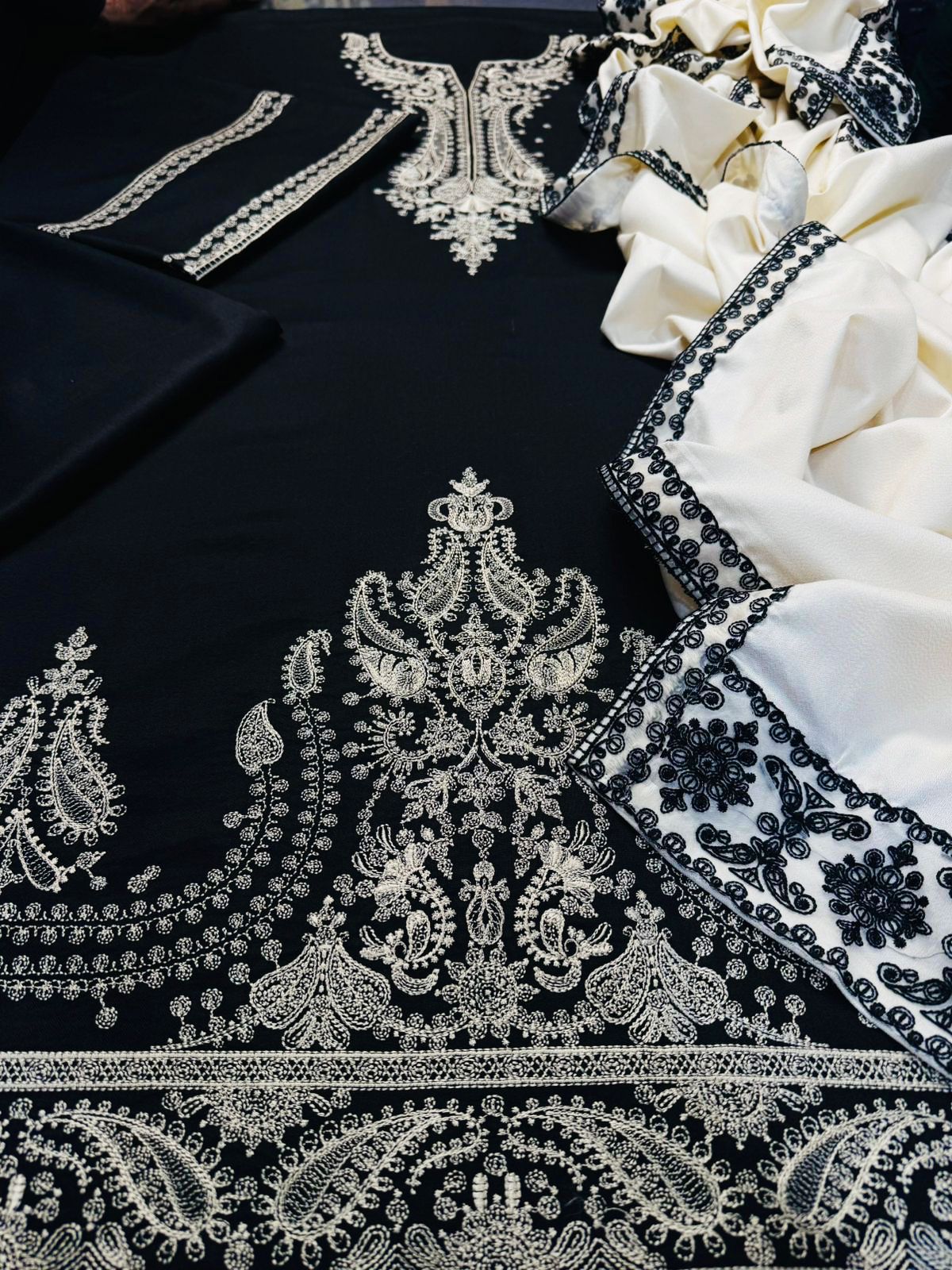 Women's embroidered unstitched dress Batik