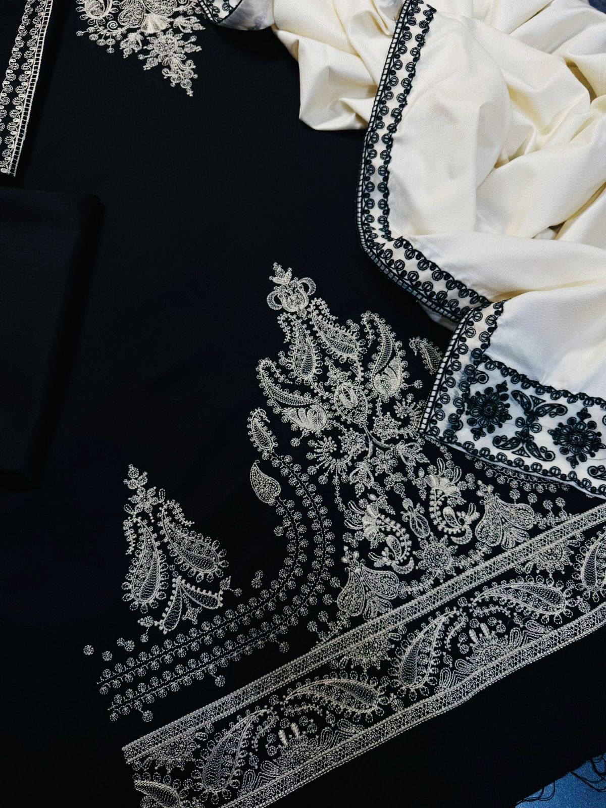 Women's embroidered unstitched dress Batik