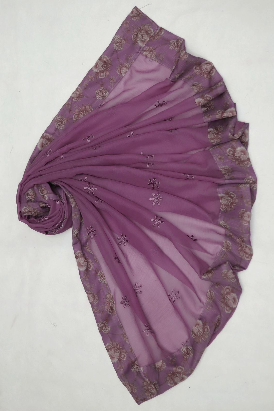 Premium quality Lawn Fabric,3Pc