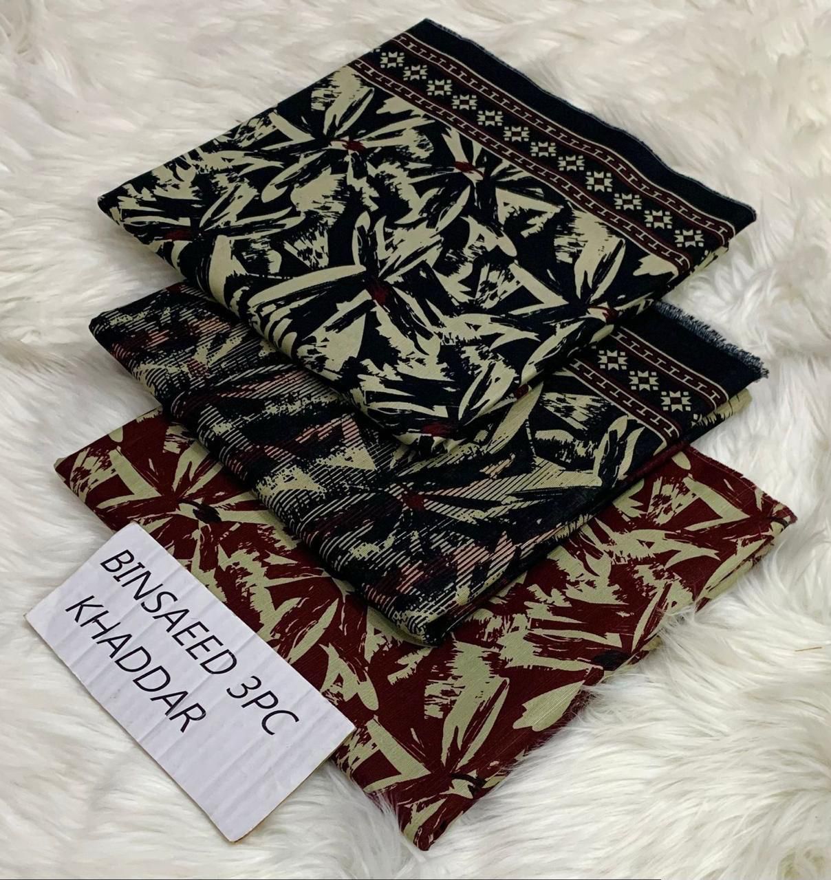 Ladies winter collection printed Karandi (Dupatta, shirt, trouser, 3Pcs)