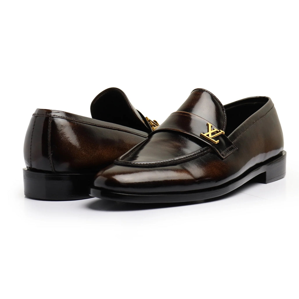Side V leather shoes