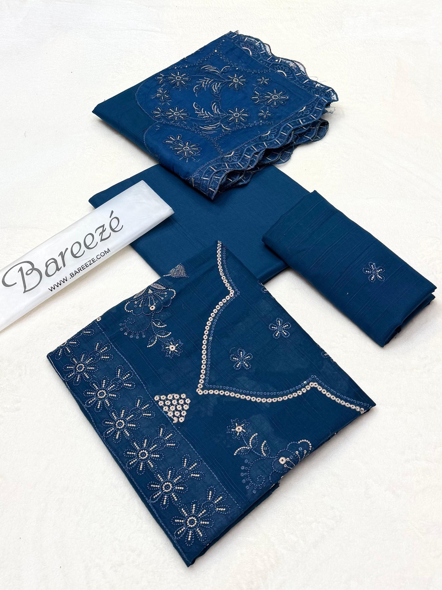 Bareezè Lawn 3Pcs Embroidered 6 colors