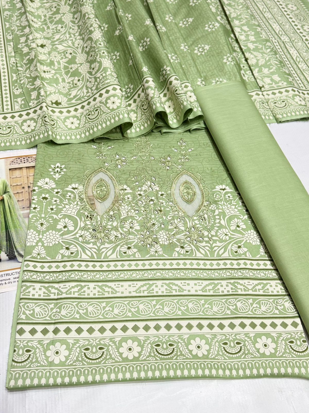 Jazmin premium lawn 90/70*
Front Panel full Embroidered ,Printed