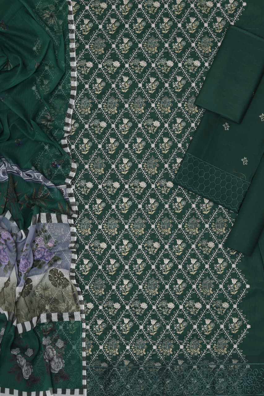 Summer Fabric: High-quality lawn cotton.