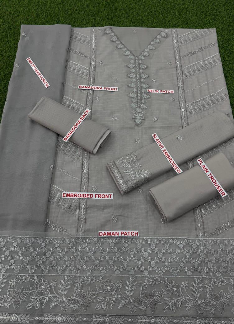 BANADORA LAWN 100-100*
3pc embroidered**Neck,Daman patch embroidered*