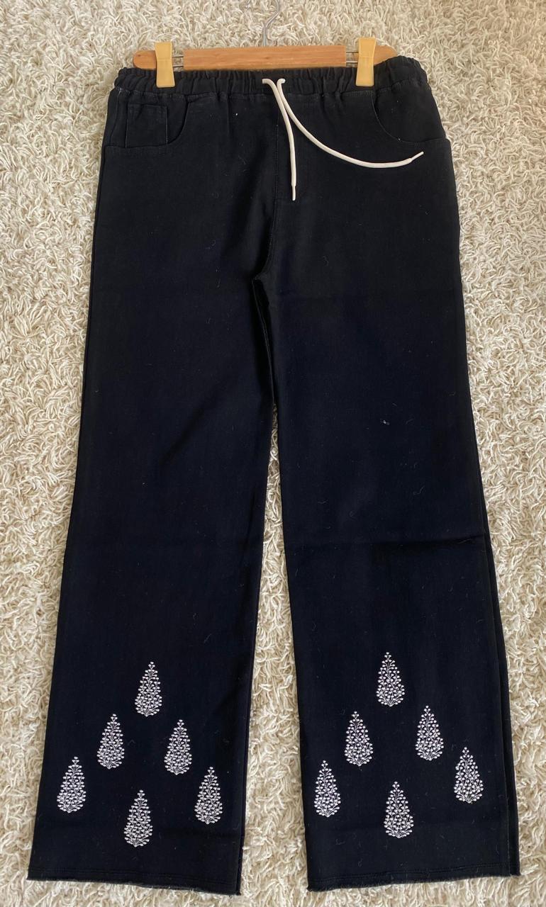 💫 *New Embroidery baggy style denim jeans* ✨