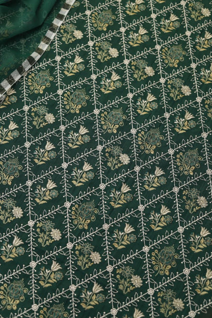 Summer Fabric: High-quality lawn cotton.