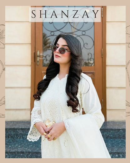 MARIA.B worn by SHAMZAY.