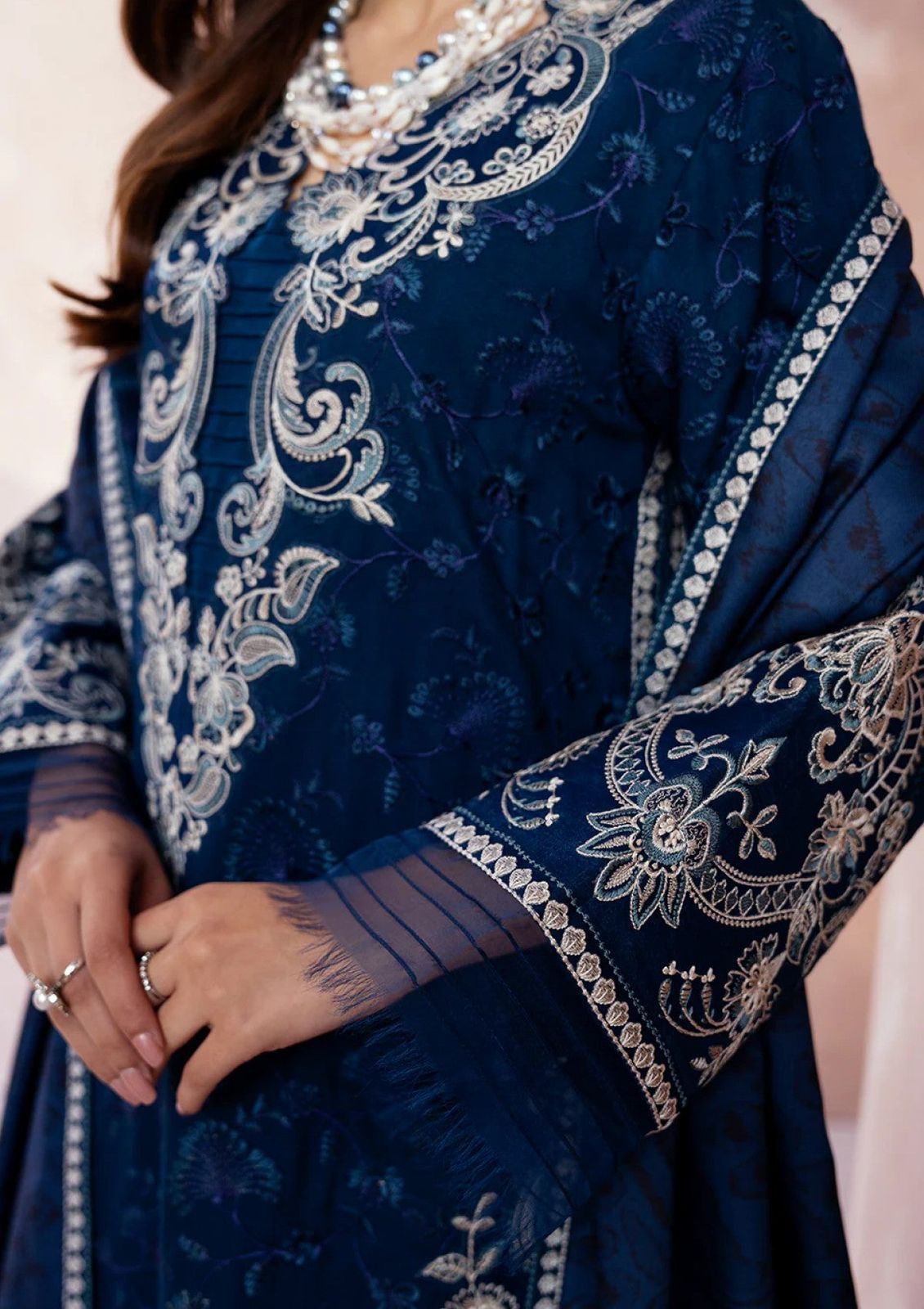 Zarqash Lawn