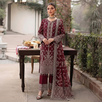 KAHF, WEAR BY THE GORGEOUS ACTRESS KINZA HASHMI