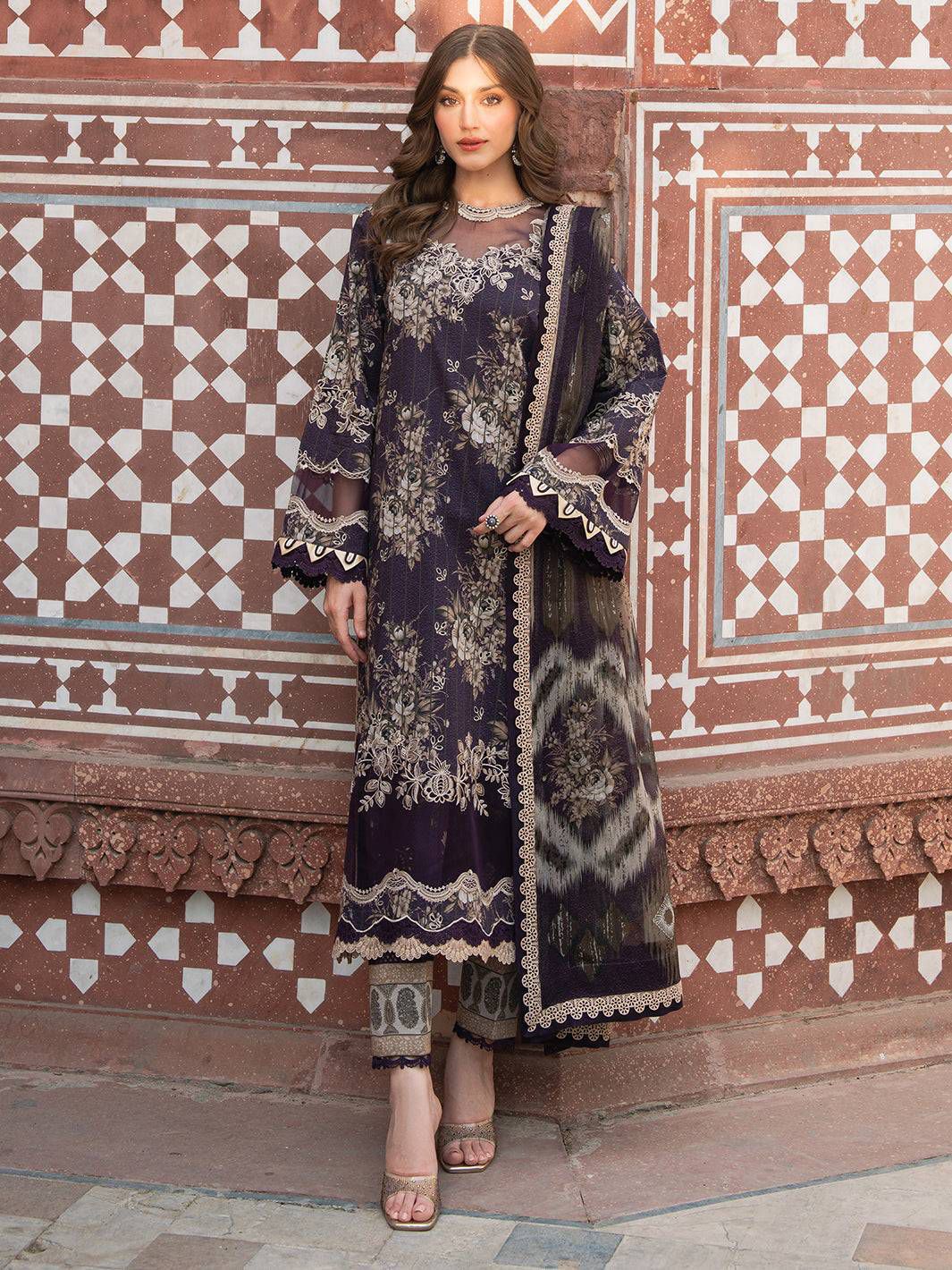 Charizma
Lawn collection 2026, crinkle Dupatta, 03 PCS unstitched* printed lawn 90/70*