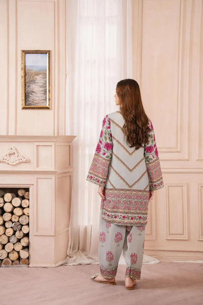 Silky lawn digital print coord set Kainaat