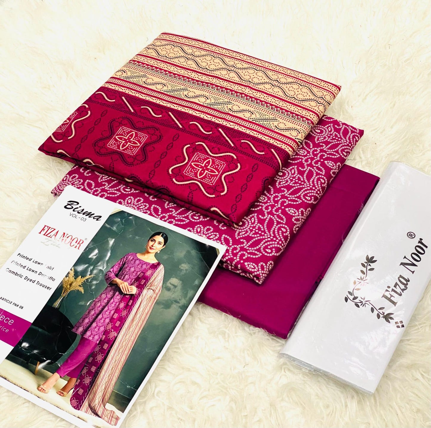 FIZA NOOR, LAWN,ORIGINAL 💯
DIGITAL PRINT LAWN SHIRT 6 colors