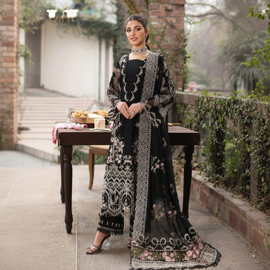 KAHF, WEAR BY THE GORGEOUS ACTRESS KINZA HASHMI