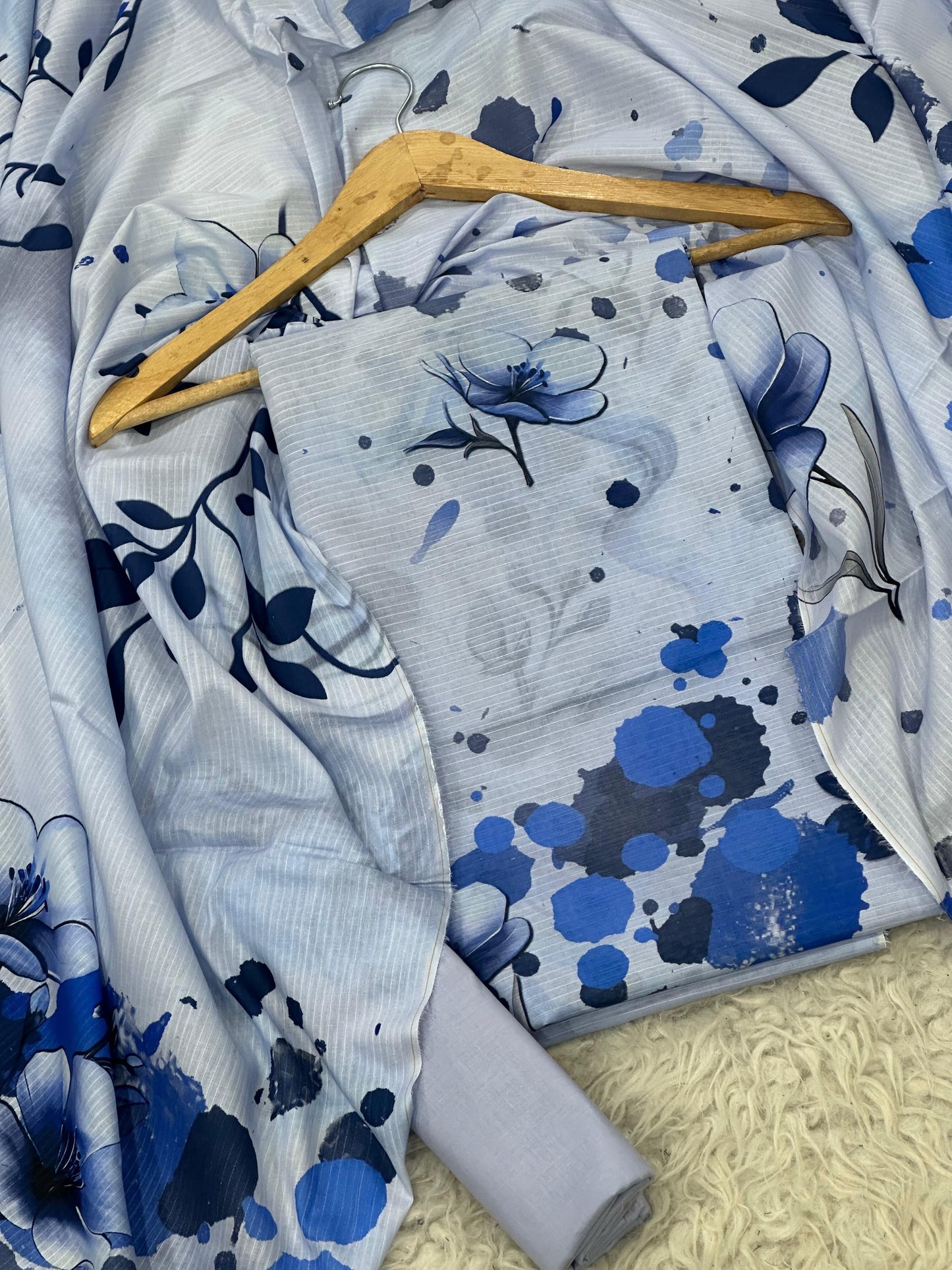 Bana Dora fine Lawn ,Shirt 17 colors
