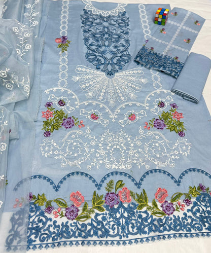 Parishay 6138 Premium lawn embroidered patch