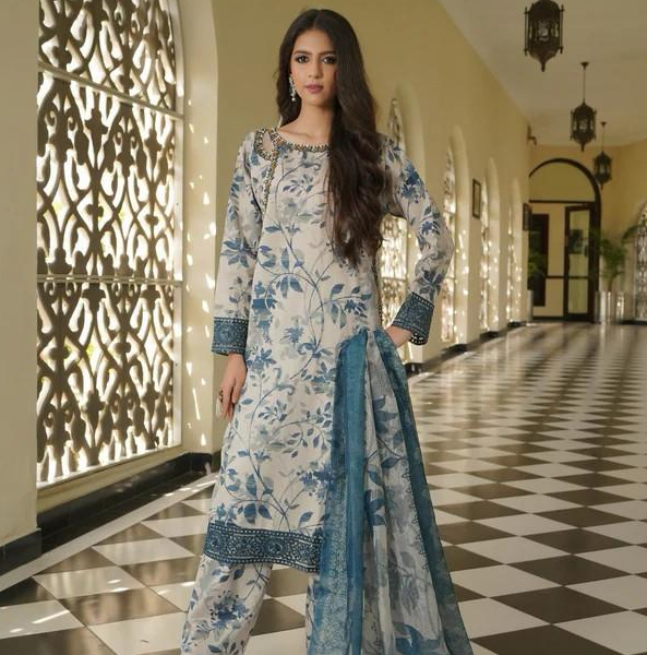 ZAINAB CHOTANI LAWN COLLECTION
