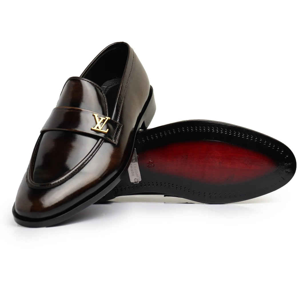 Side V leather shoes
