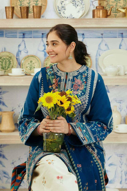 Women embroidered khaddar unstitched 3pcs