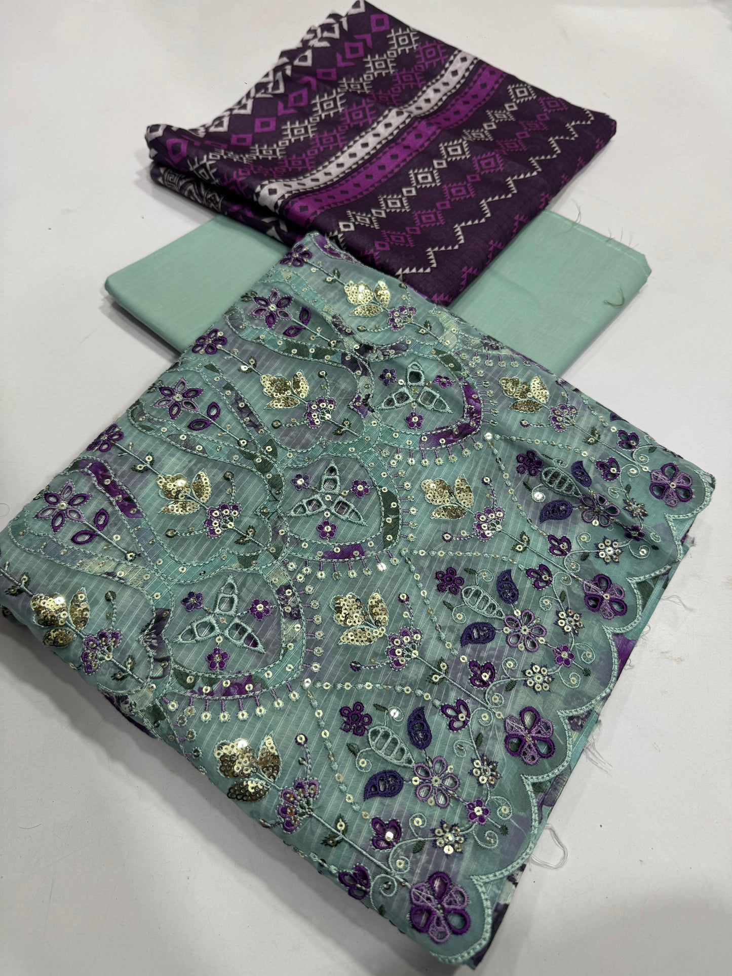 RIWAYAT, 3 PC PRINT LAWN EMBROIDERED CHIKENCARI 7 color's
