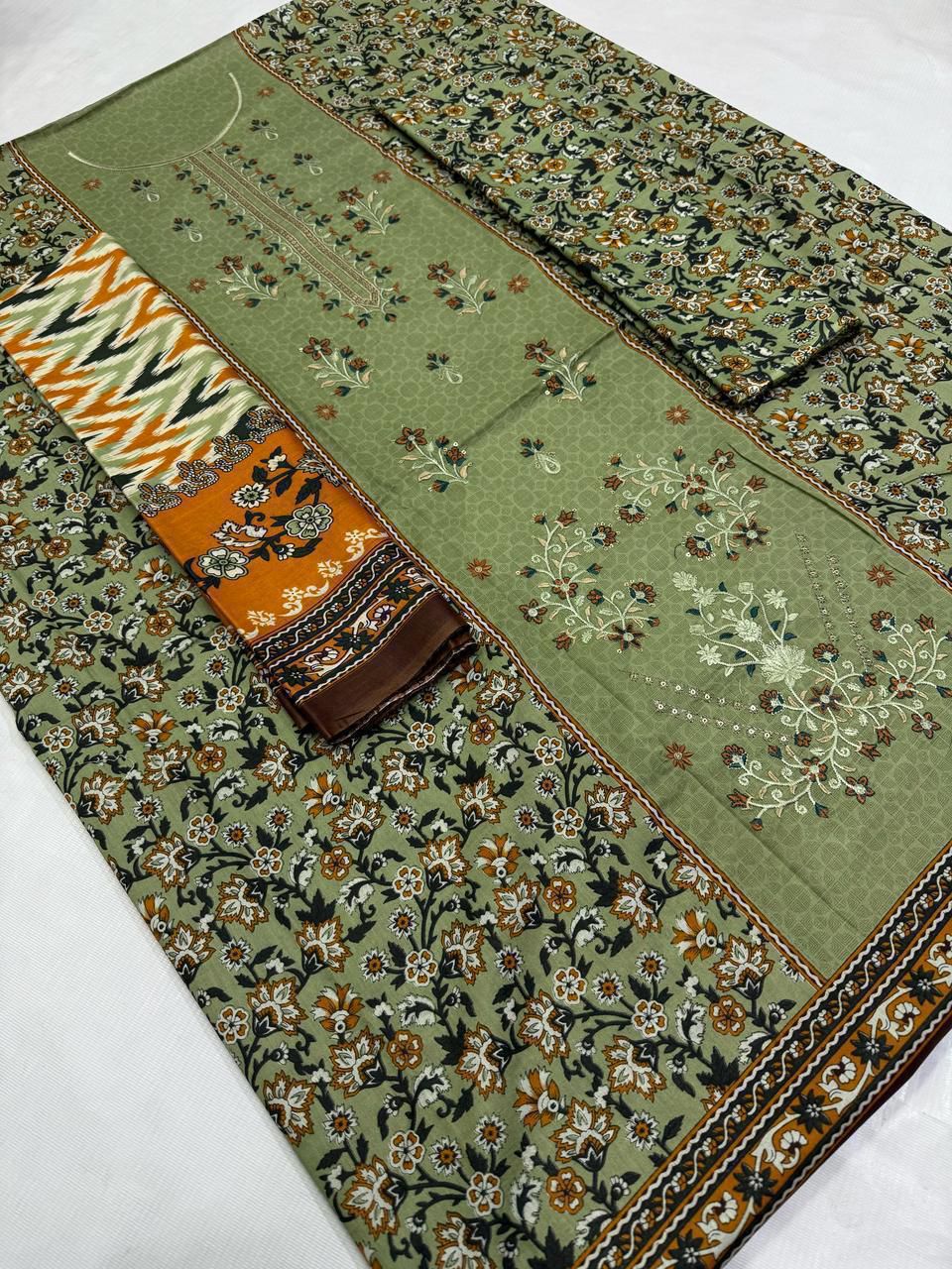 Hajra Eman, (حاجرہ ایمان) Lawn 90/70, Pannel sequence Embroidered 40 design and color
