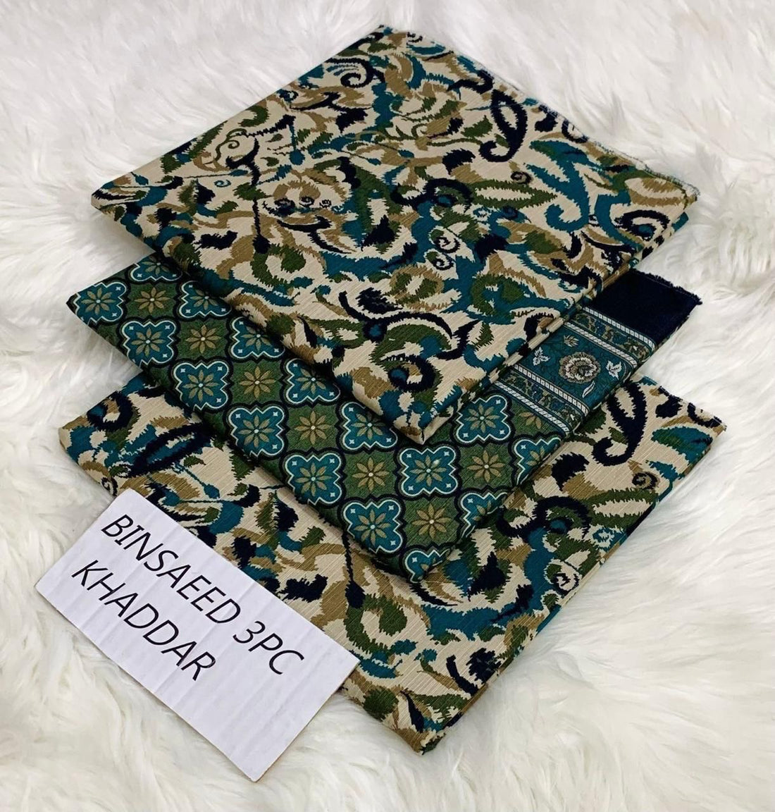 Ladies winter collection printed Karandi (Dupatta, shirt, trouser, 3Pcs)