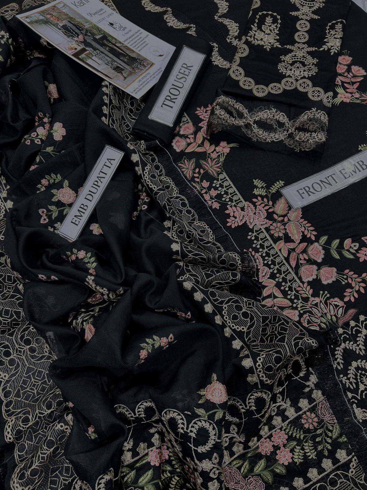 KAHF, WEAR BY THE GORGEOUS ACTRESS KINZA HASHMI