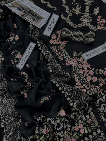 KAHF, WEAR BY THE GORGEOUS ACTRESS KINZA HASHMI