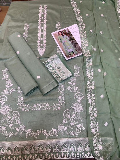 Zarqash, Fine Quality Lawn with Chiffon Embroidered Dopatta, 3 Pcs Suit