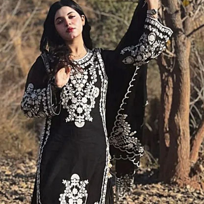 Agha Noor luxury, Fine Quality 90/70 Lawn with Ready to wear Chiffon Emb Dopatta*