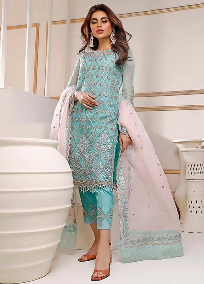 BANADORA LAWN 100-100*
3pc embroidered**Neck,Daman patch embroidered*