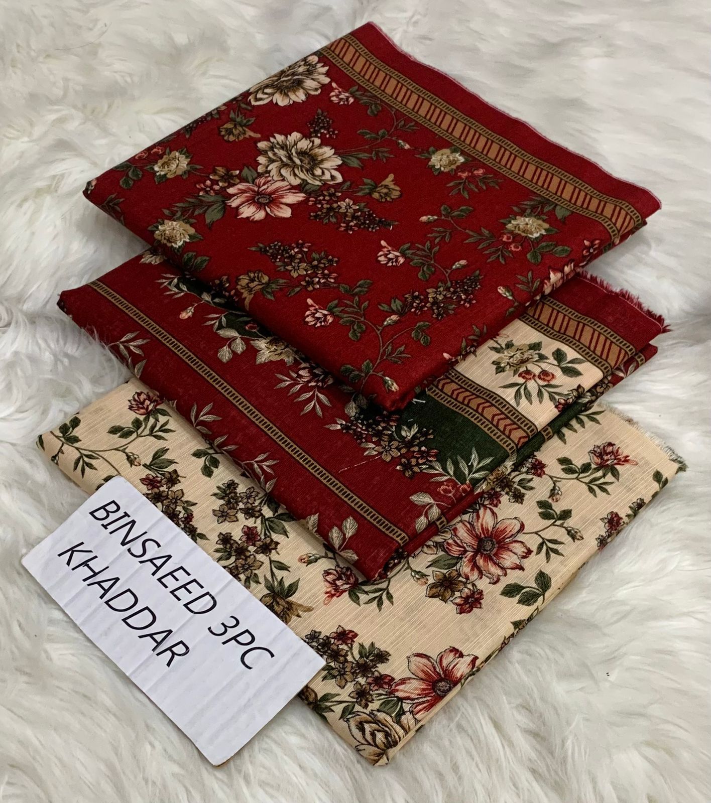 Ladies winter collection printed Karandi (Dupatta, shirt, trouser, 3Pcs)