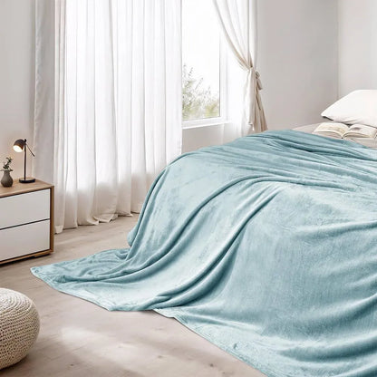 Turquoise fleece double bed blanket