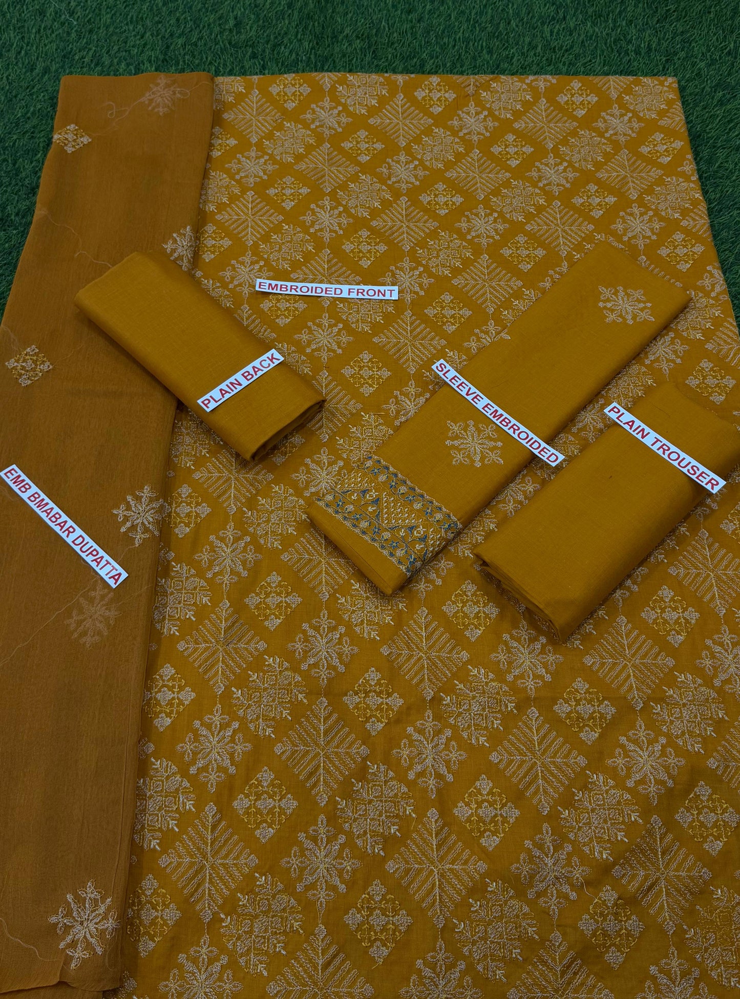 BAREEZE🟡 *FABRIC*LAWN 90/70*3pc