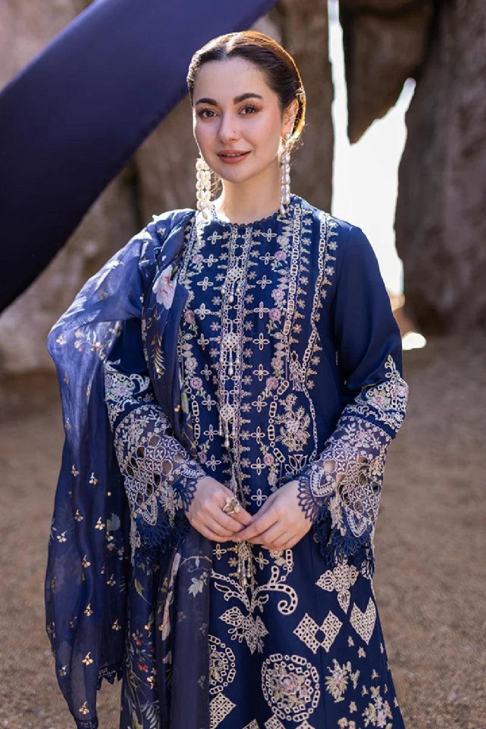 Qalamqar 4045 – Summer Collection:  Fine quality Airjet Lawn (90/70)