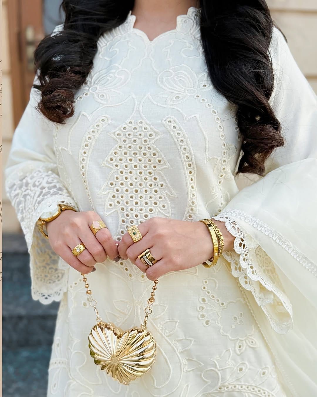 MARIA.B worn by SHAMZAY.