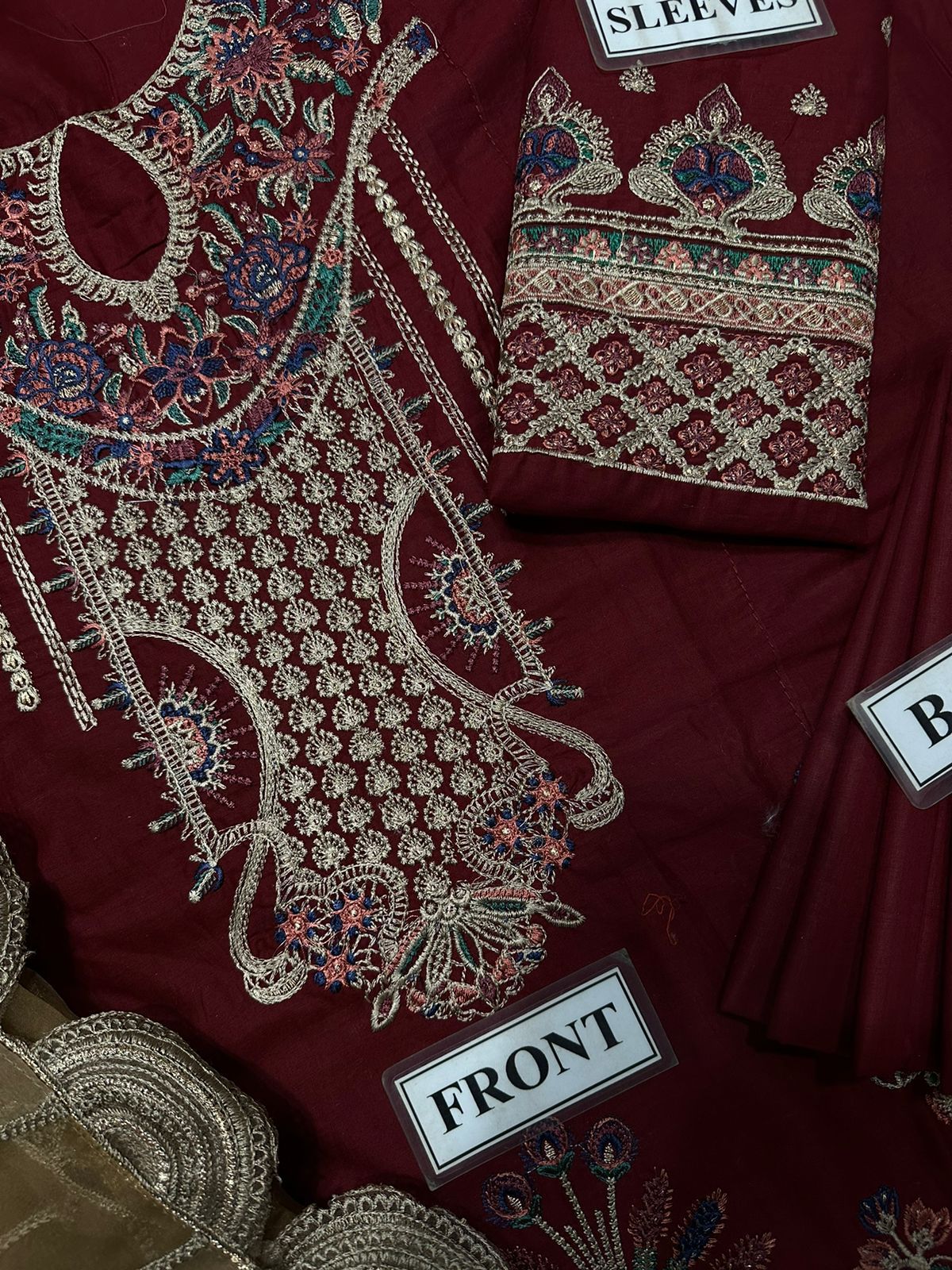 JAZMIN*Unstitched ReplicaFABRICLAWN COTTON Suit With ORGANZA Dupatta