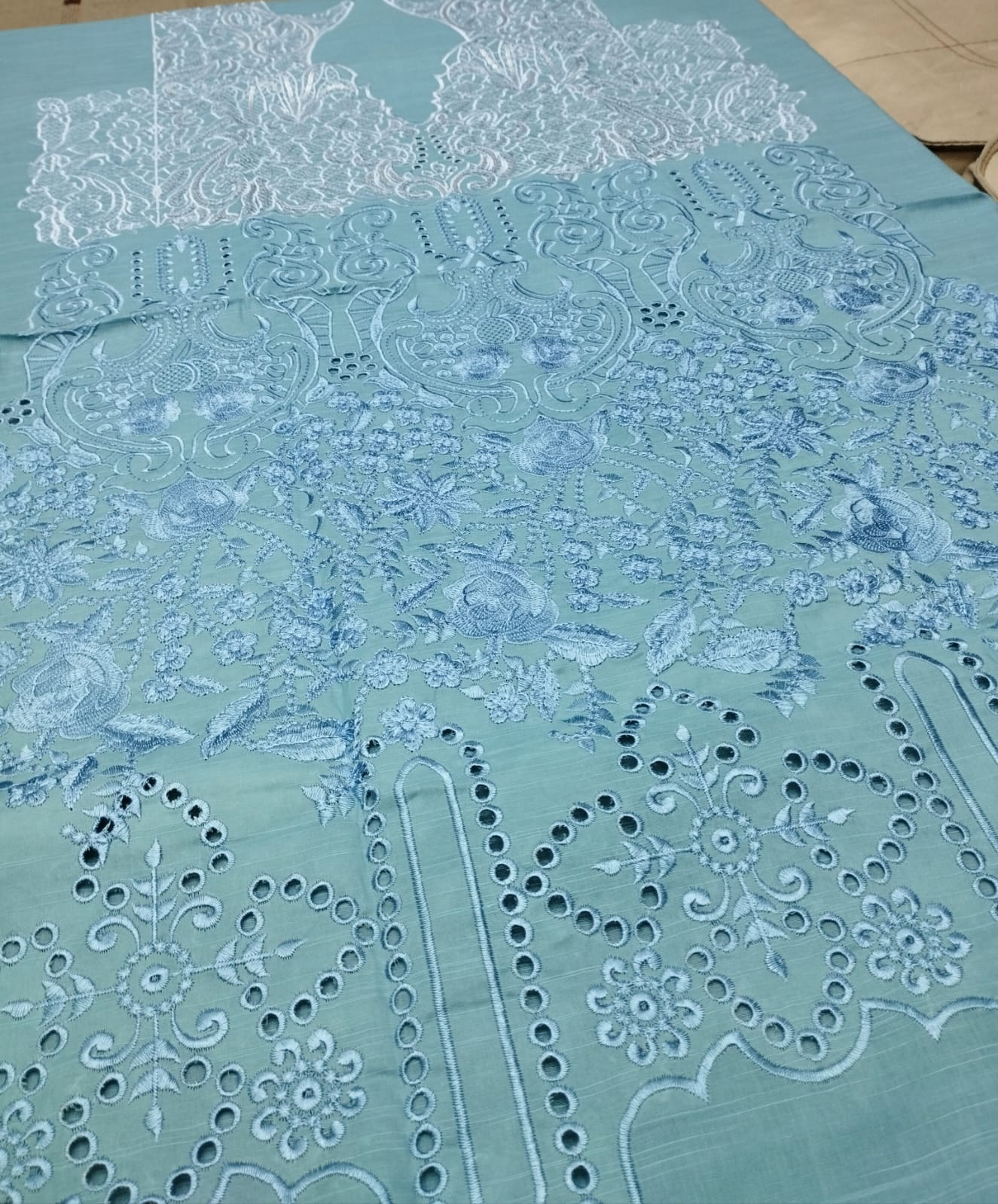 SAIRA SHAKIRA LUXURY LAWN